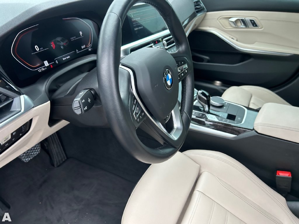 Used 2022 BMW 330i Sedan w/ Driving Assistance Package RWD image 20