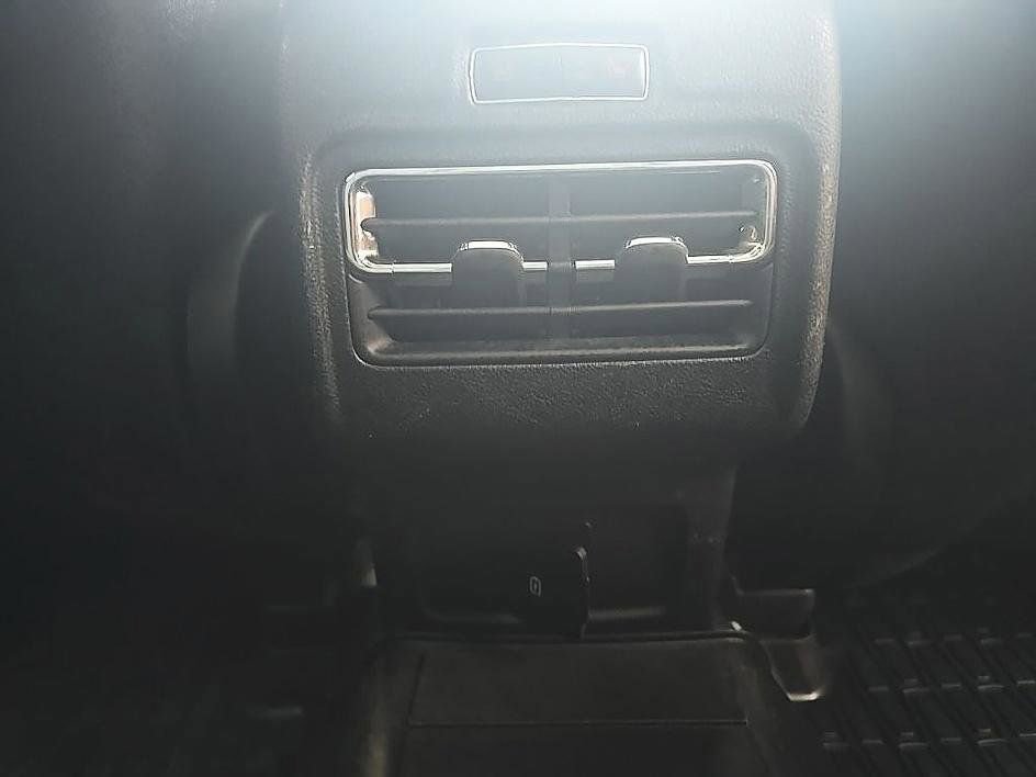 Used 2022 Lincoln Corsair AWD w/ Premium Package image 37