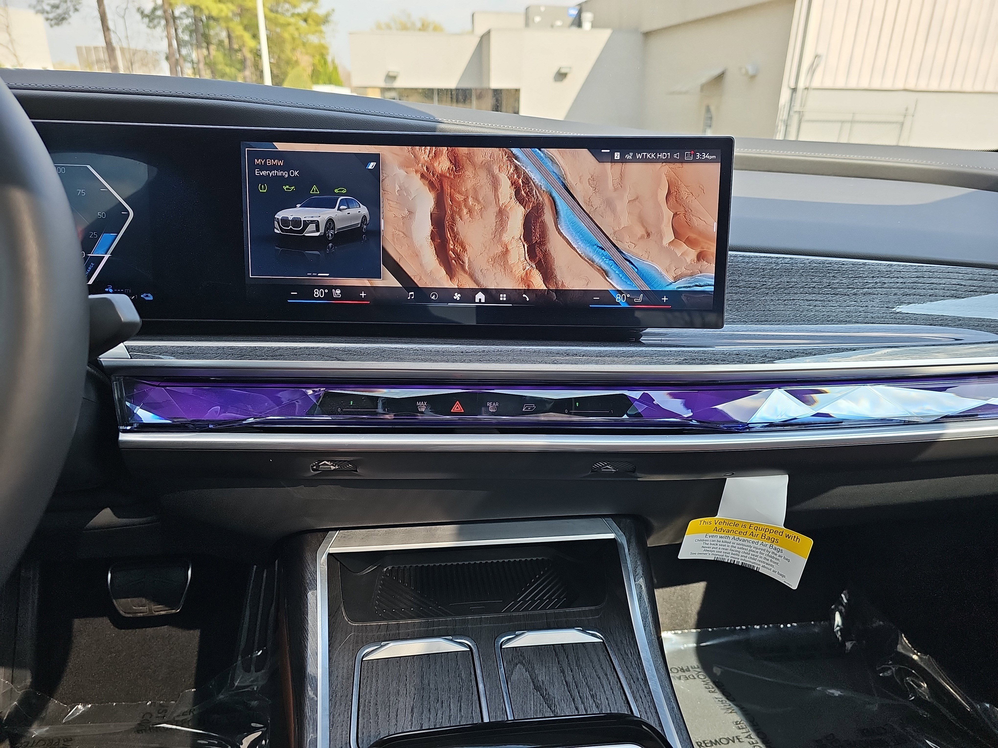 Certified 2025 BMW 750e xDrive image 22