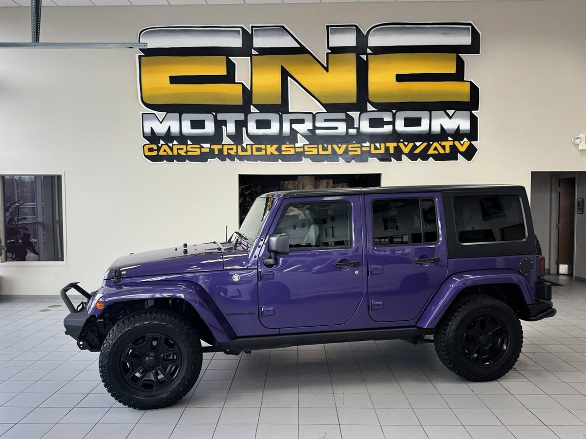 Used 2016 Jeep Wrangler Unlimited Sahara AWD/4WD image 4