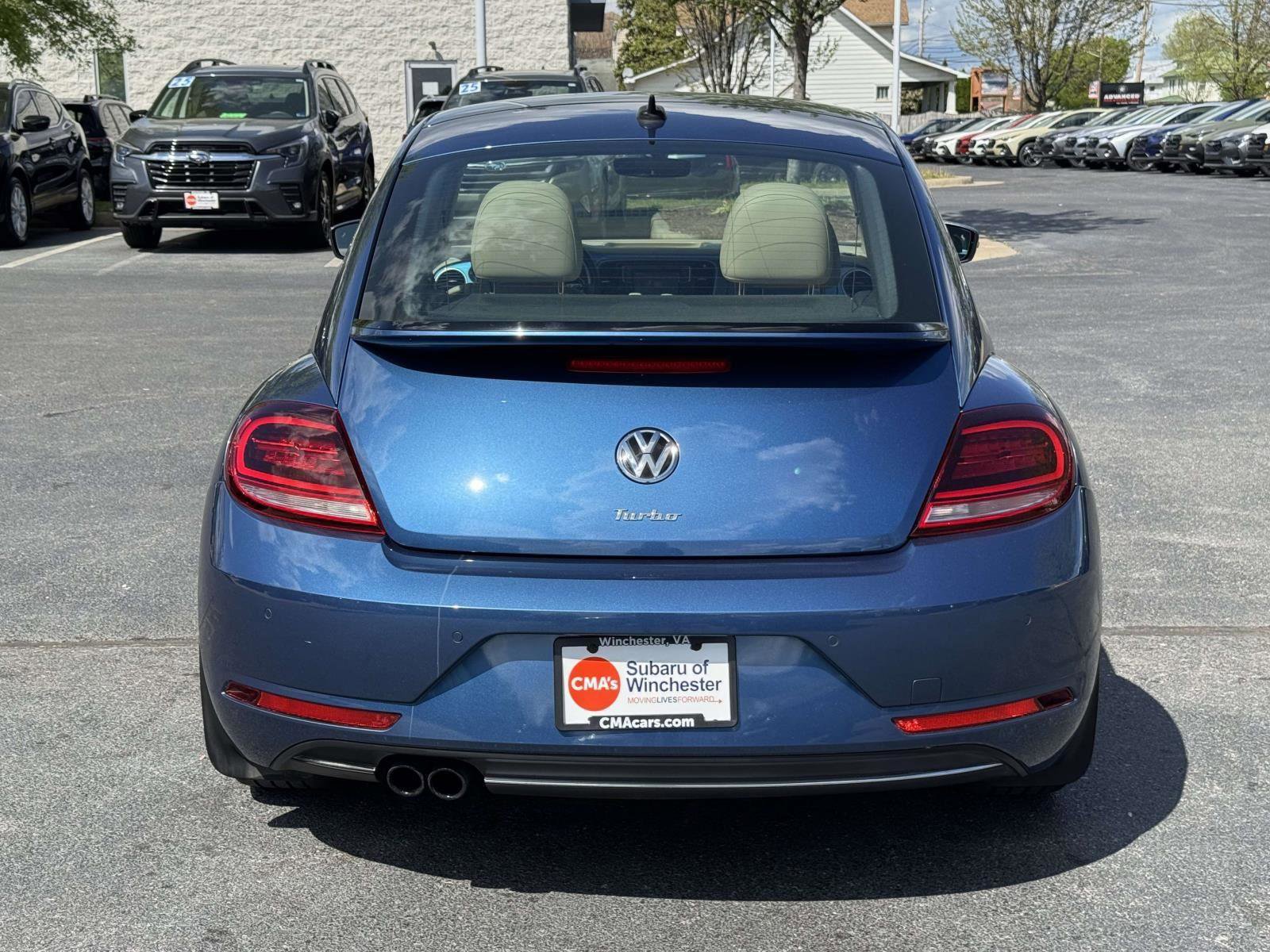 Used 2018 Volkswagen Beetle 2.0T SE w/ SE Premium Package FWD image 3