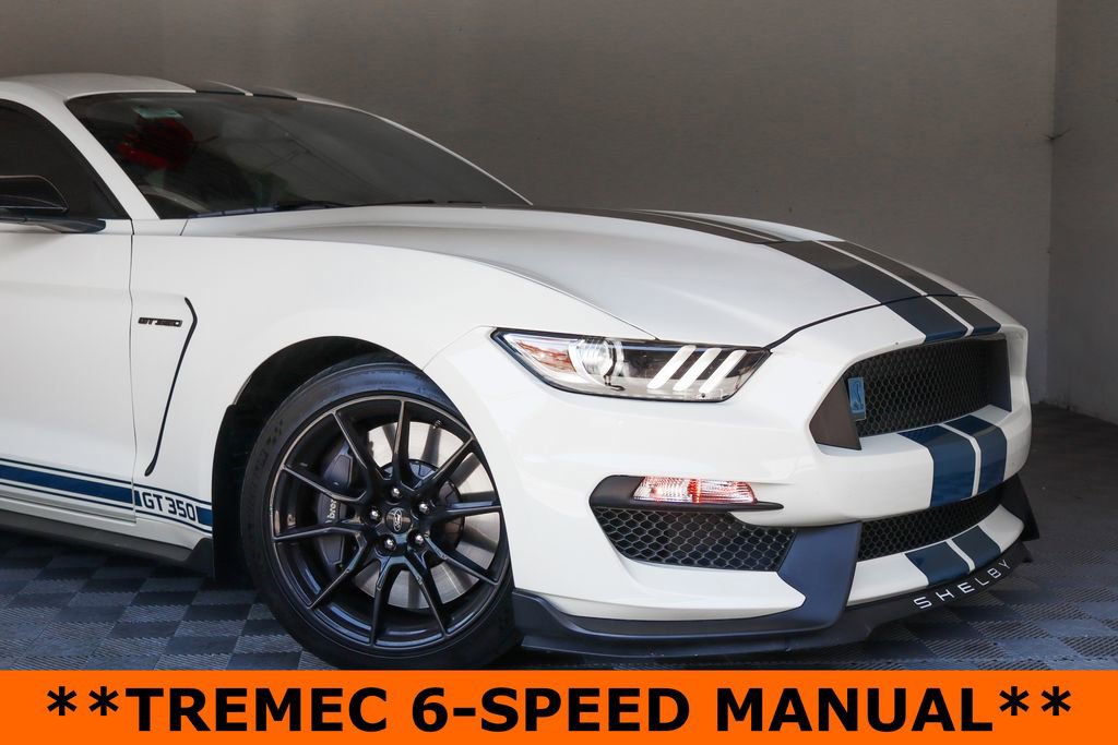 Used 2020 Ford Mustang Shelby GT350 w/ Technology Package RWD image 3