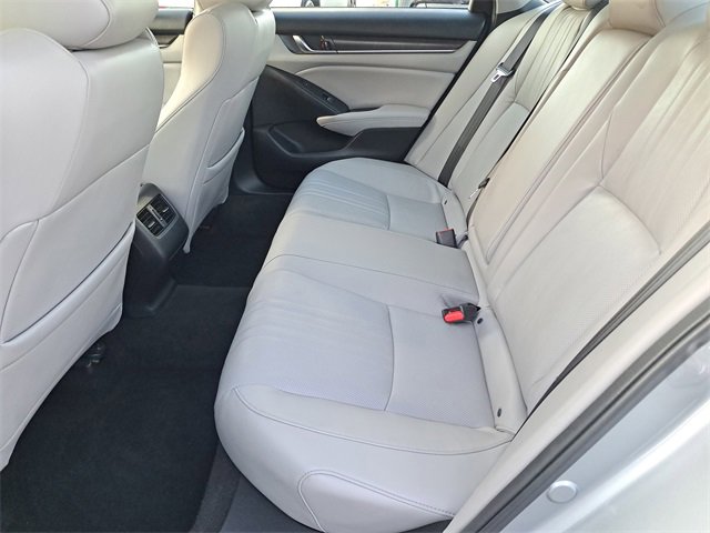 Used 2018 Honda Accord Touring image 11