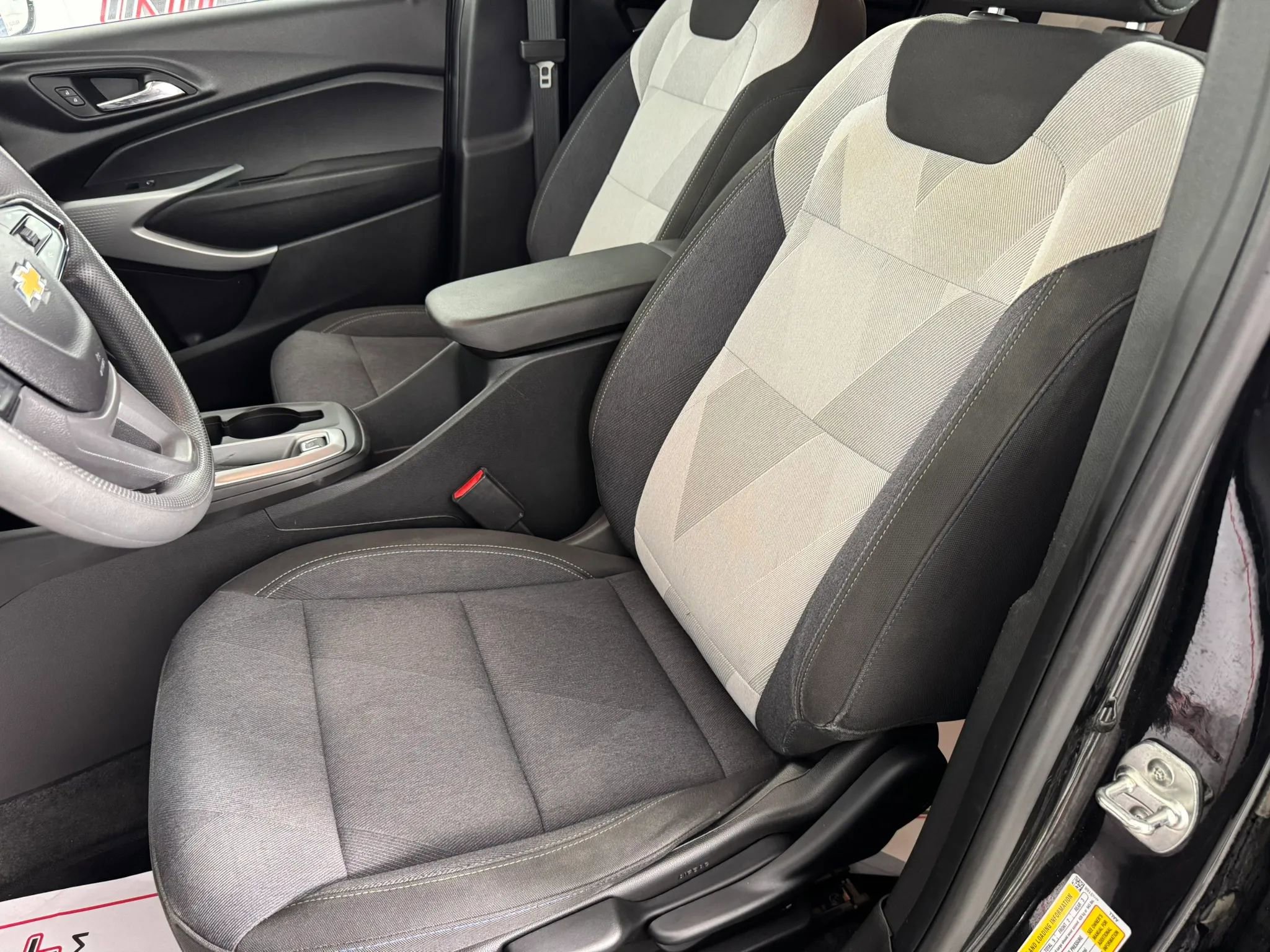 Used 2024 Chevrolet Trax LS w/ Driver Confidence Package image 31