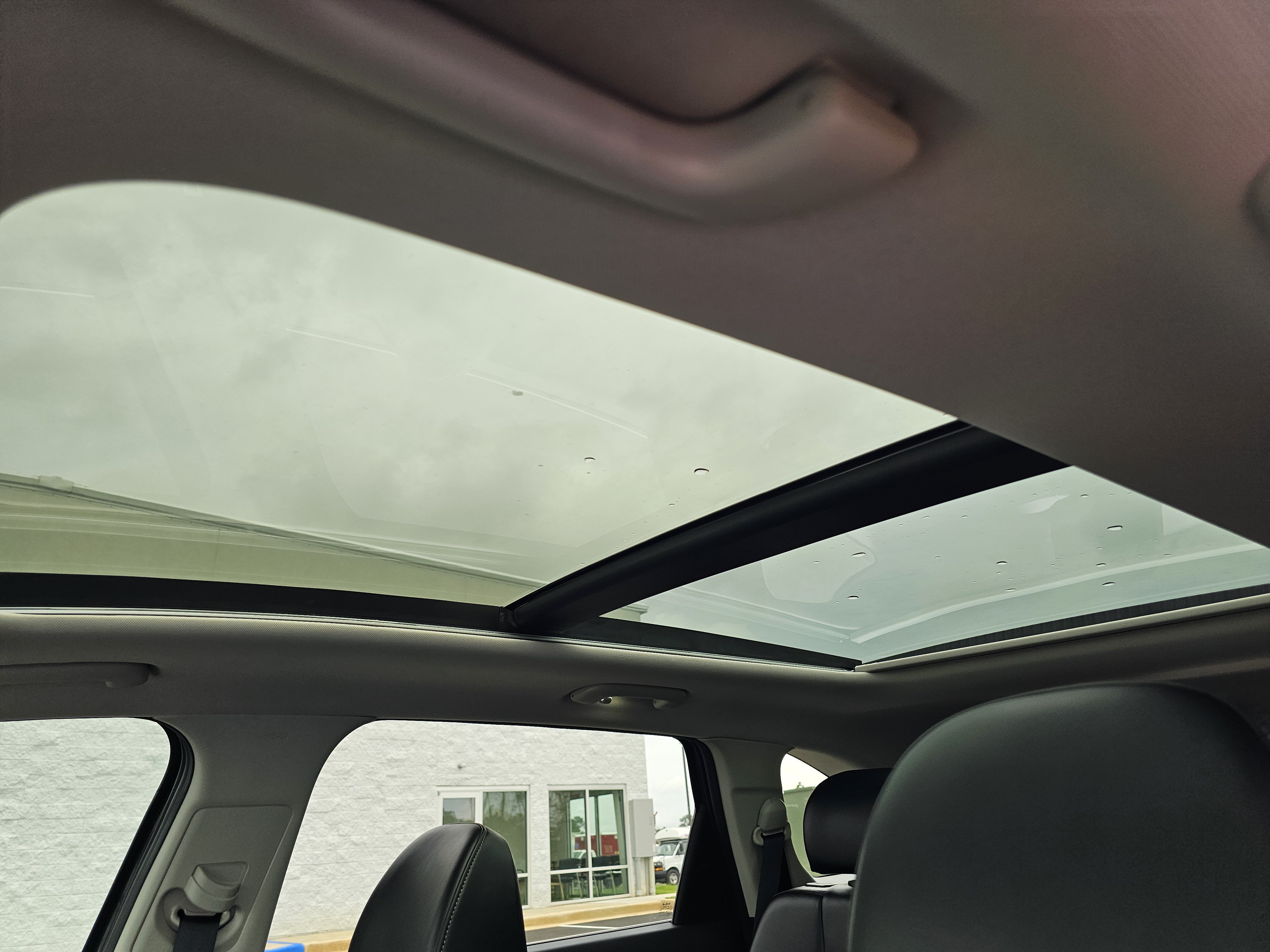 Used 2025 Kia Sorento EX w/ Panoramic Sunroof Package FWD image 19