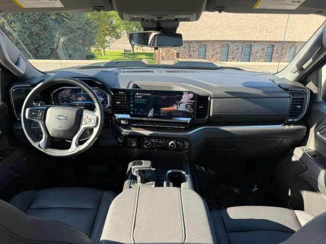 Used 2025 Chevrolet Silverado 1500 LT Trail Boss w/ Convenience Package II AWD/4WD image 15
