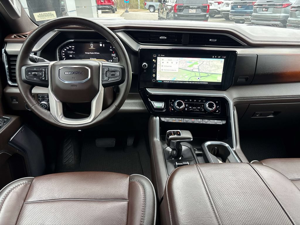 Used 2023 GMC Sierra 1500 Denali w/ Denali Reserve Package AWD/4WD image 11