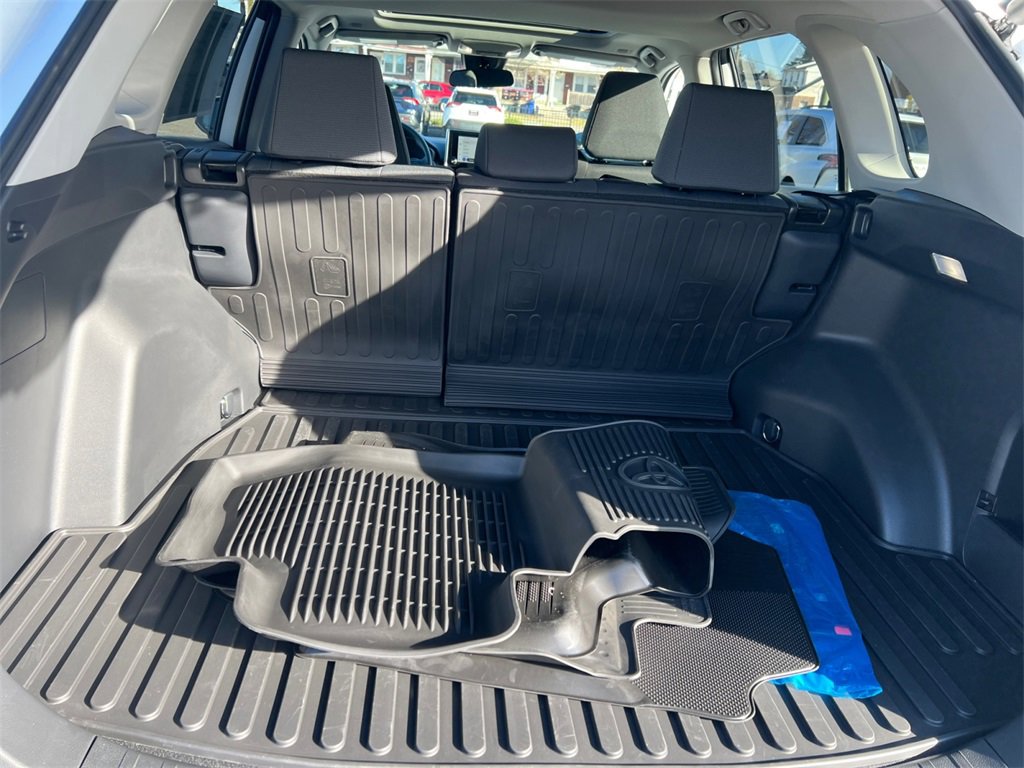 Certified 2025 Toyota RAV4 XLE image 24