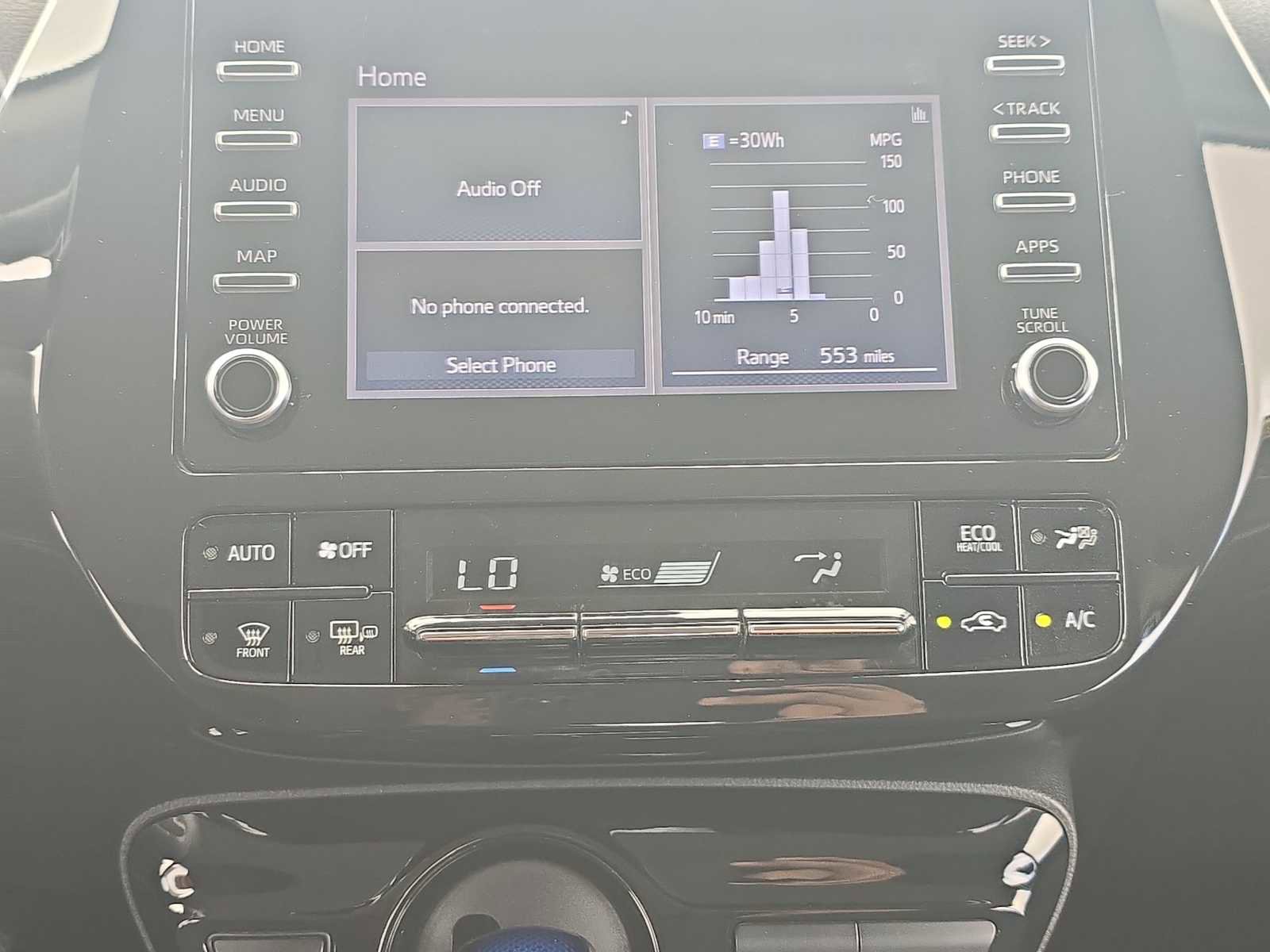 Used 2022 Toyota Prius L Eco FWD image 17