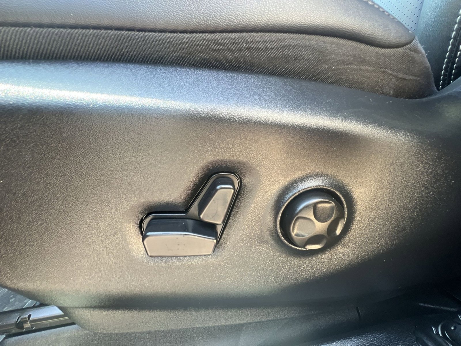 Used 2025 Chrysler Pacifica Select FWD image 22