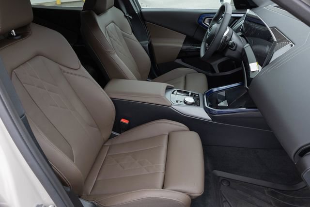 Used 2026 BMW X3 xDrive30 w/ Premium Package image 21