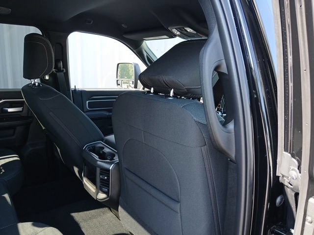 New 2026 RAM 3500 Big Horn AWD/4WD image 21
