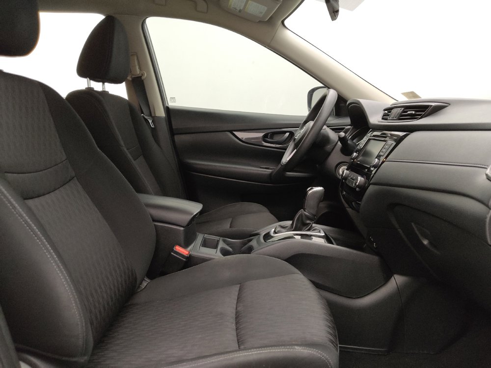 Used 2019 Nissan Rogue S image 21