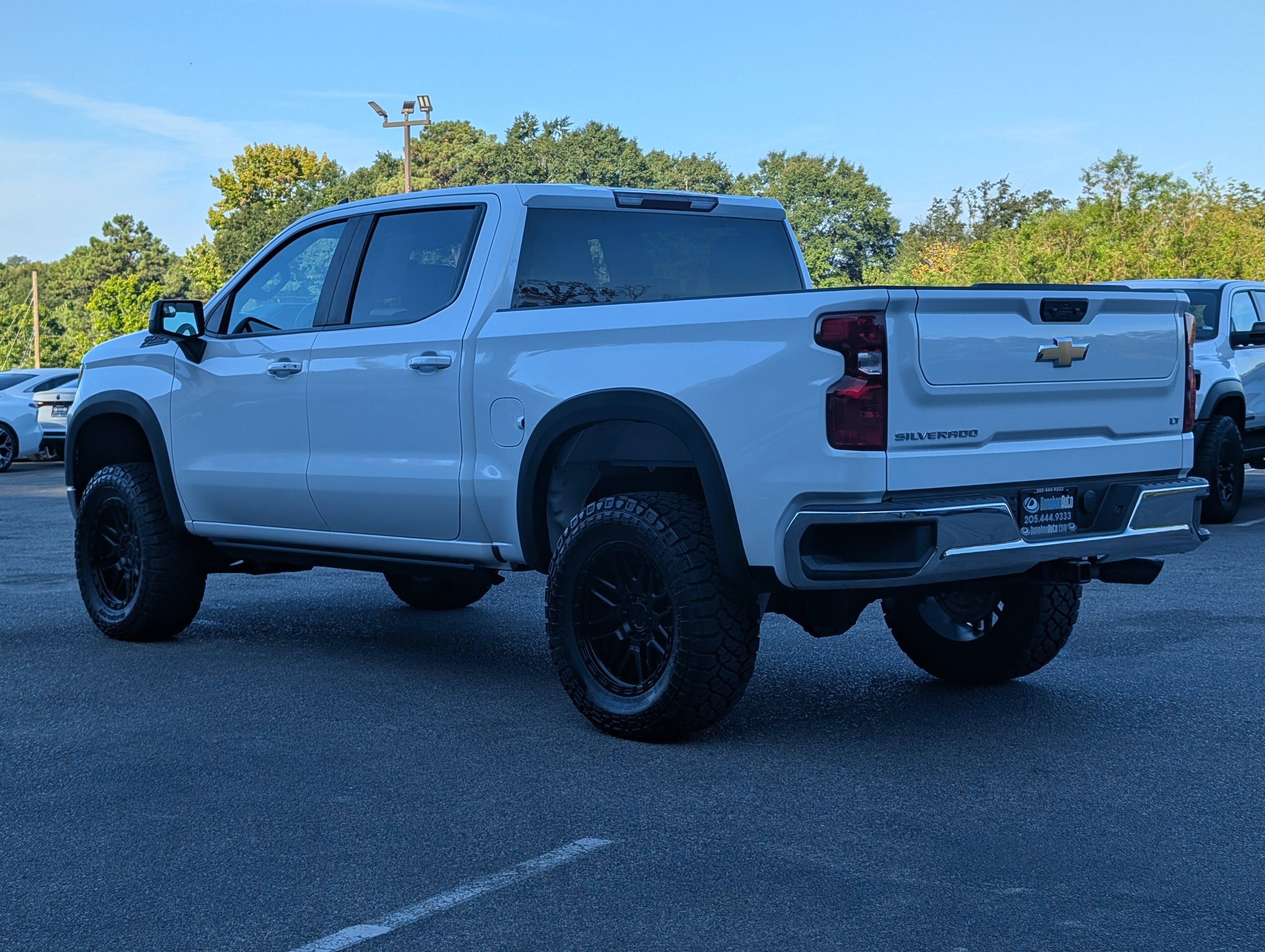 Used 2024 Chevrolet Silverado 1500 LT RWD image 7