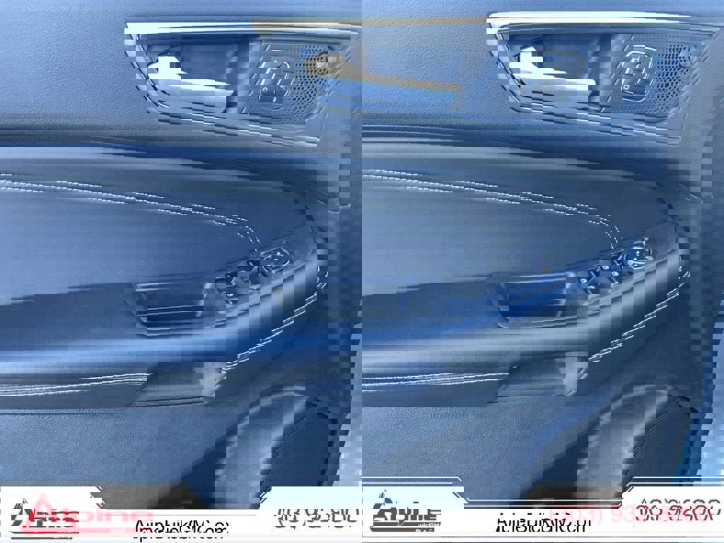 Used 2024 Ford Edge Titanium image 18