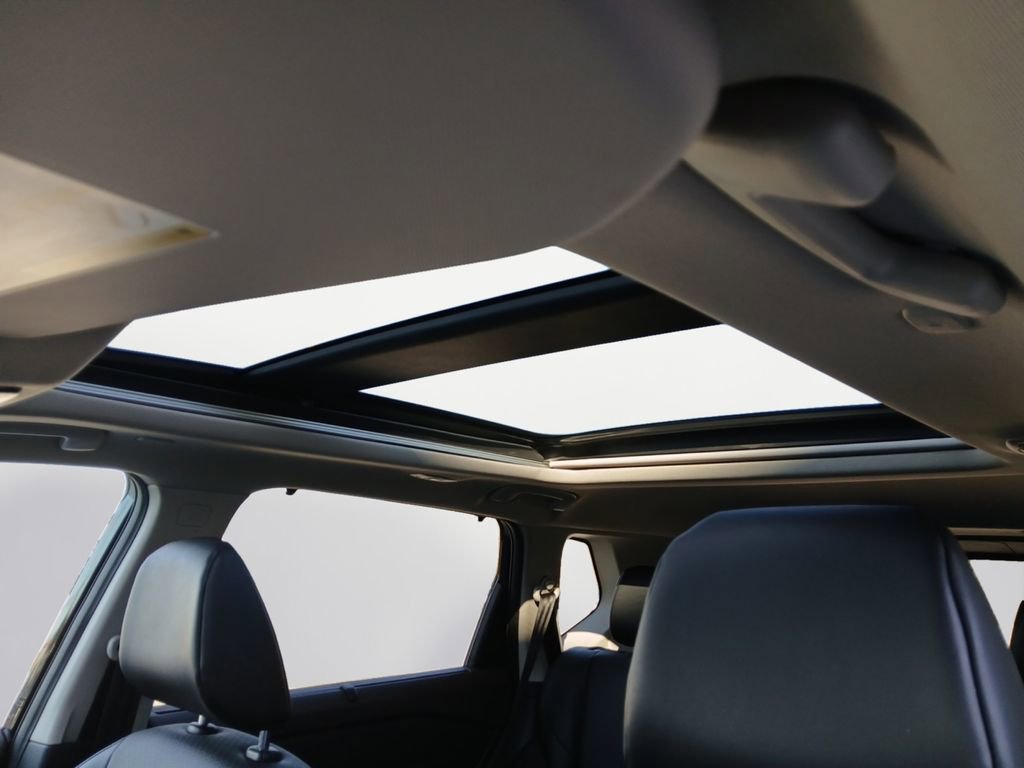 Used 2023 Nissan Rogue SV w/ SV Premium B Package image 17