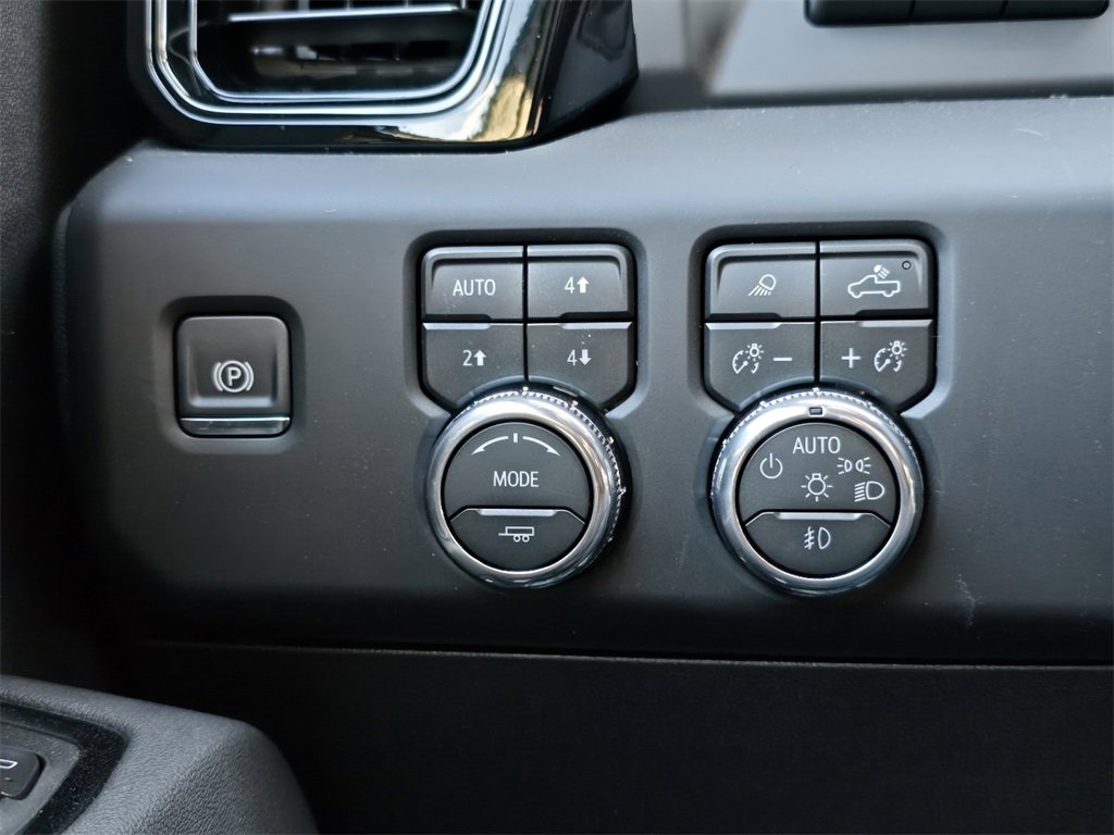 New 2026 GMC Sierra 3500 AT4 w/ AT4 Premium Plus Package image 16