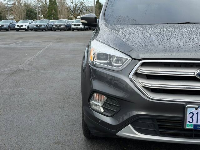 Certified 2019 Ford Escape Titanium image 9