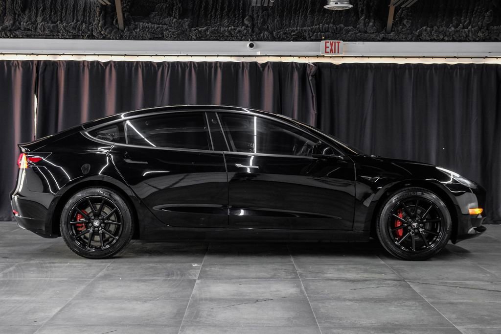 Used 2018 Tesla Model 3 Long Range image 10