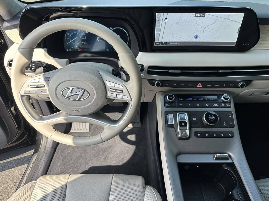 Used 2024 Hyundai Palisade Limited FWD image 31