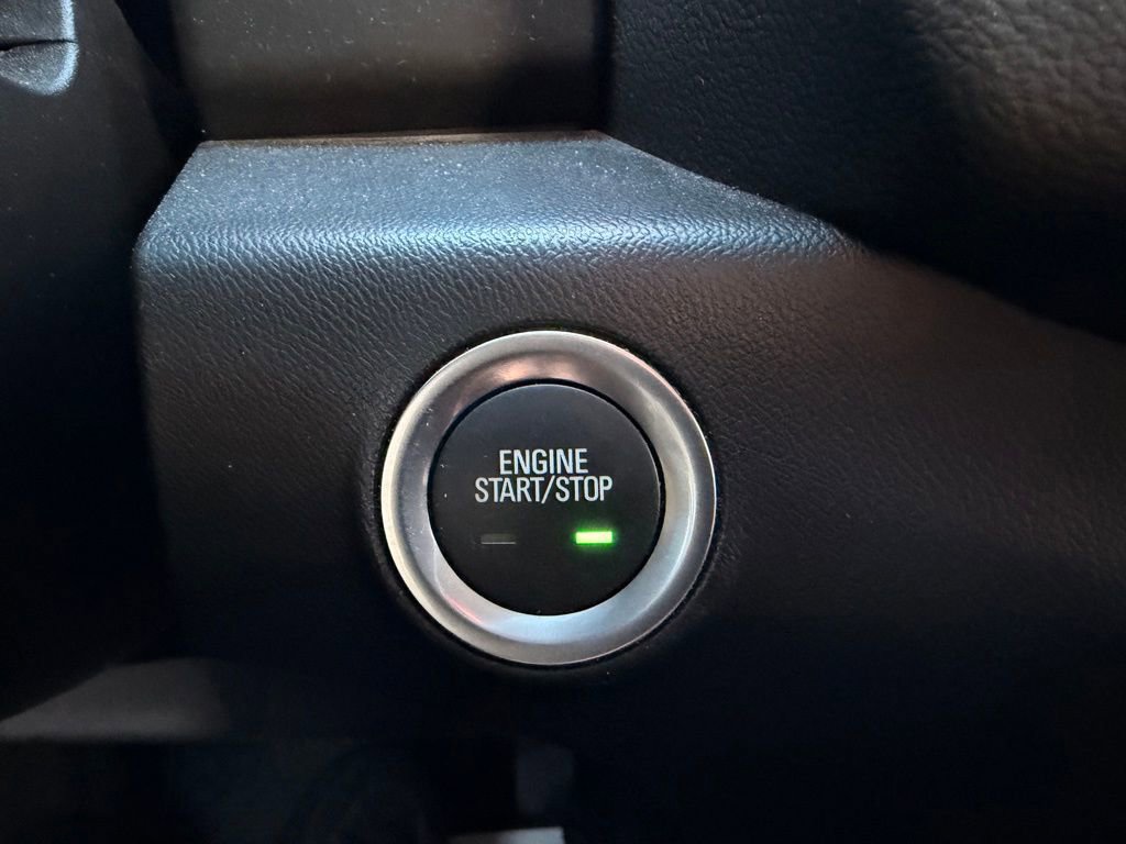 Used 2024 GMC Terrain SLT image 11