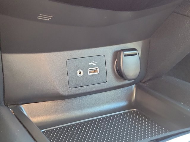 Used 2020 Nissan Rogue S image 29