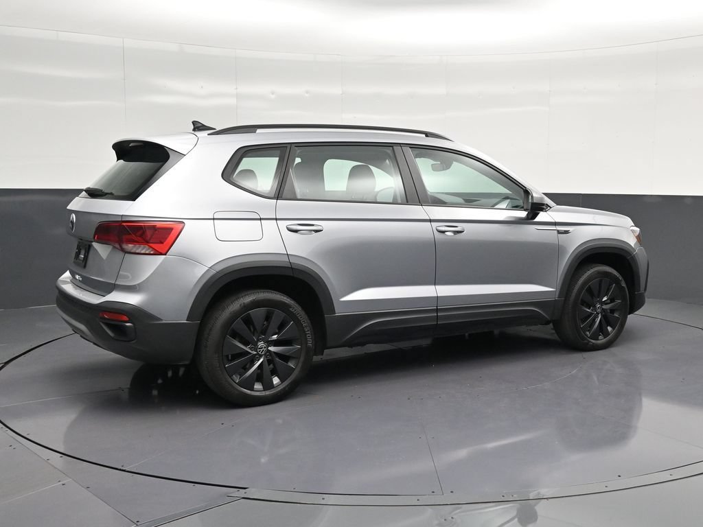Used 2023 Volkswagen Taos S FWD image 3