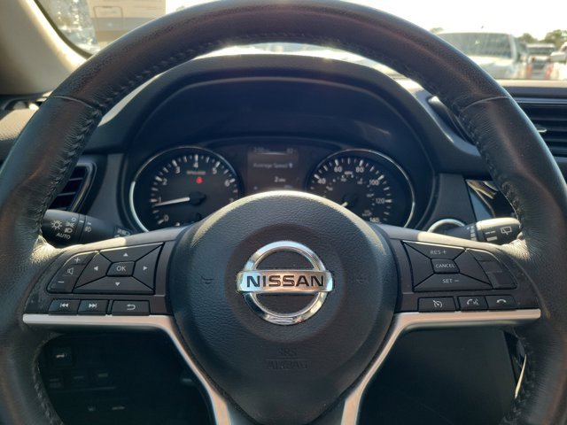 Used 2017 Nissan Rogue SL w/ SL Premium Package image 24