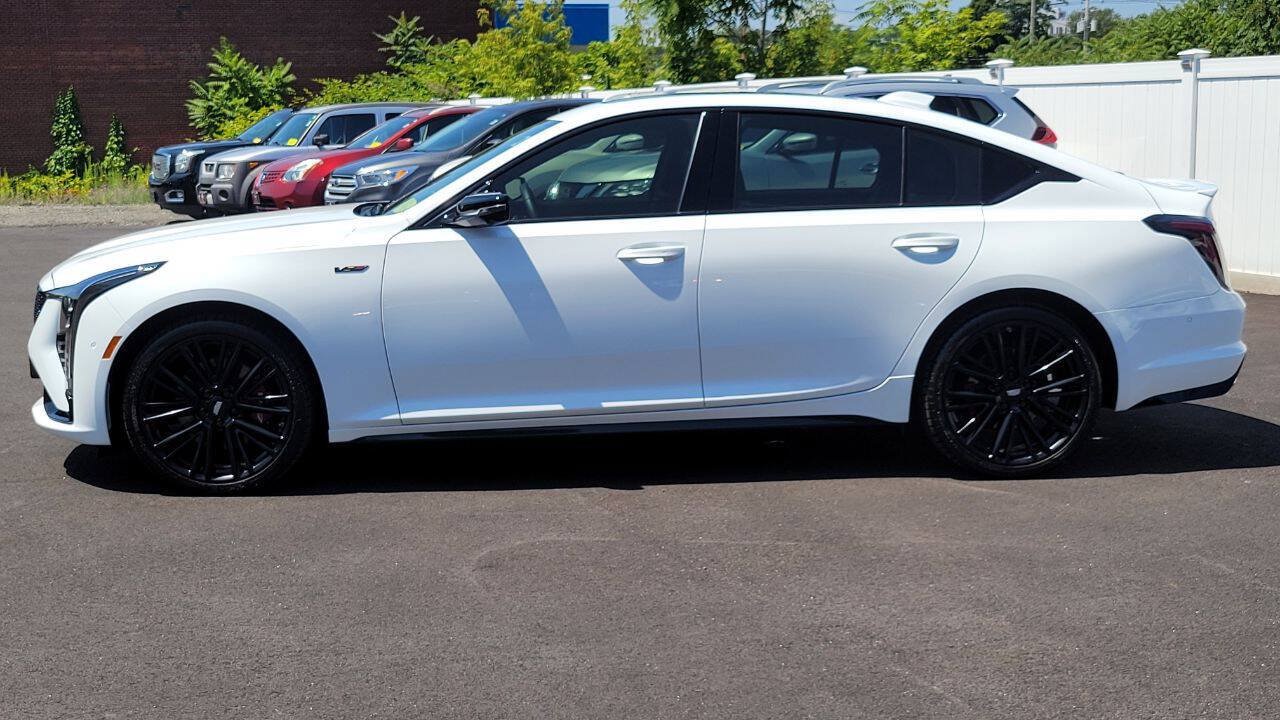 Used 2026 Cadillac CT5 V w/ LPO, ONYX Package AWD/4WD image 9