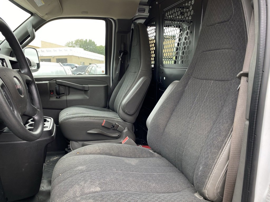 Used 2020 GMC Savana 2500 w/ Driver Convenience Package image 21