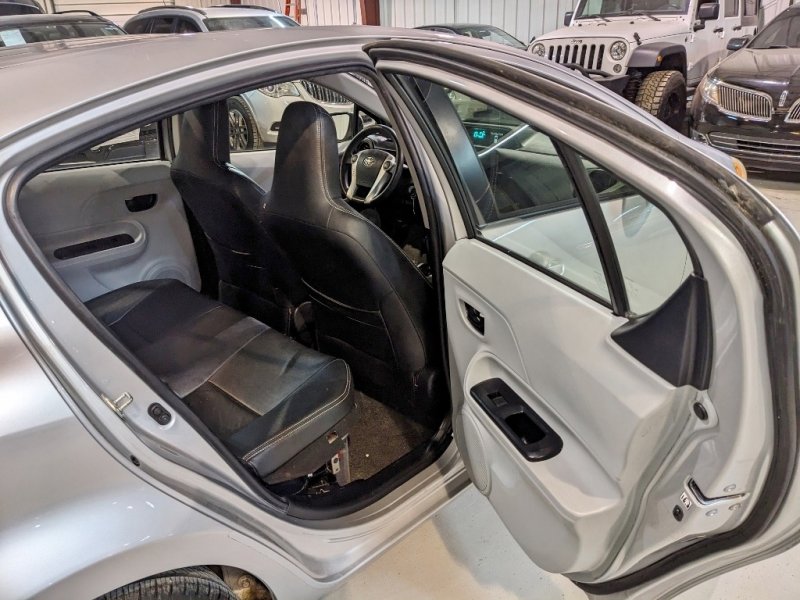 Used 2012 Toyota Prius C One image 22