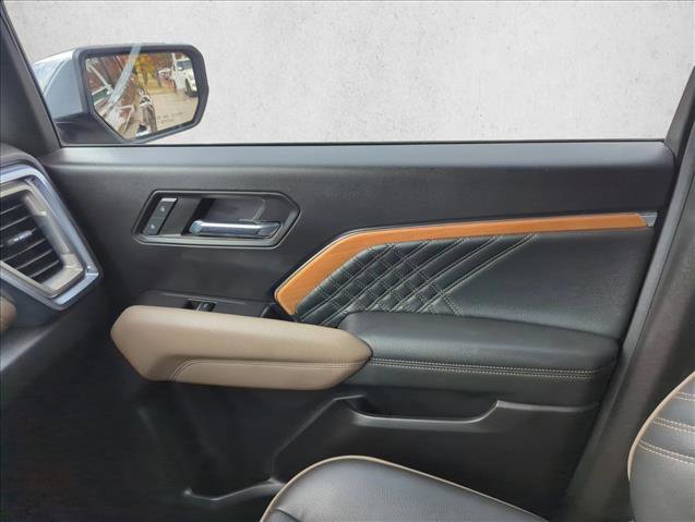 Used 2023 GMC Canyon Denali image 27