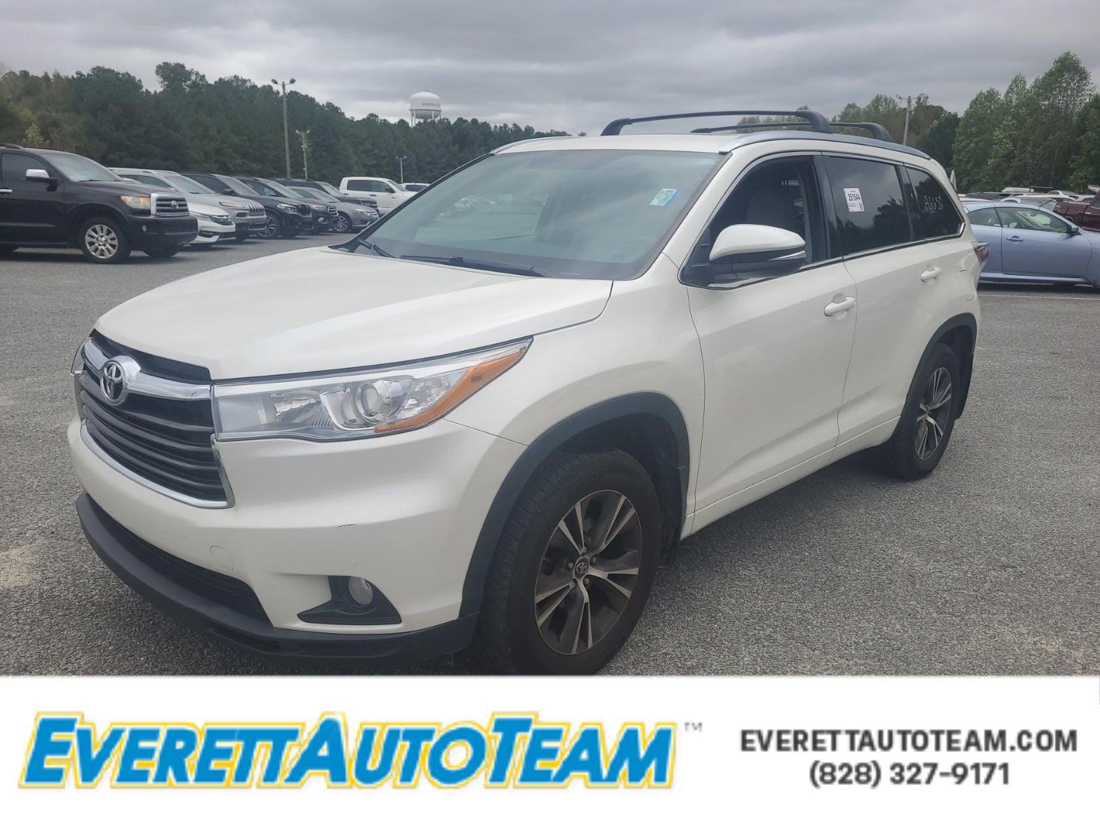 Used 2016 Toyota Highlander XLE AWD/4WD image 1