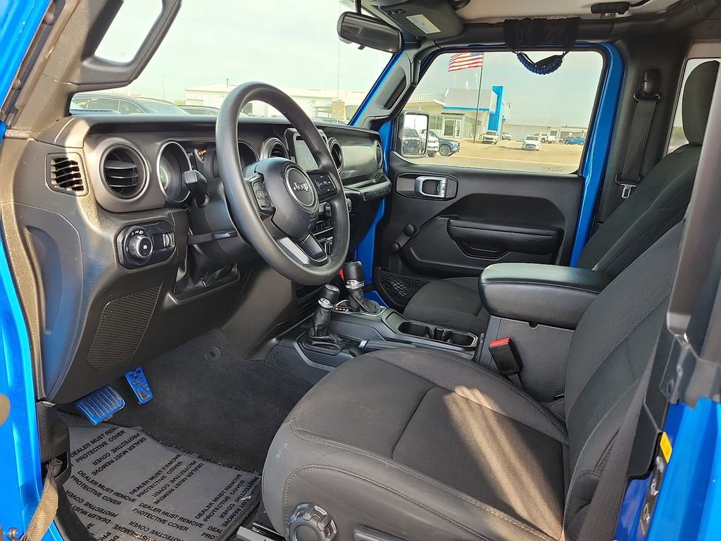 Used 2023 Jeep Wrangler Sport AWD/4WD image 10