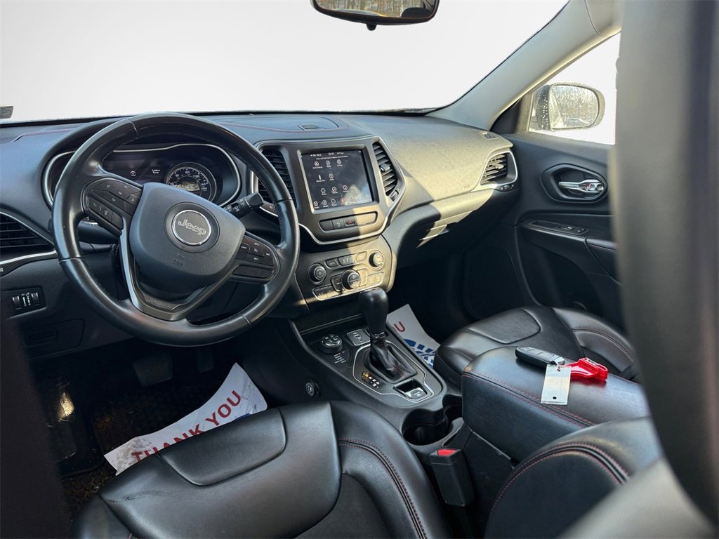 Used 2019 Jeep Cherokee Trailhawk image 22
