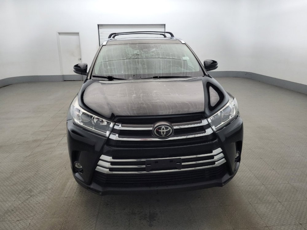 Used 2019 Toyota Highlander Limited w/ Protection Package #3 image 14