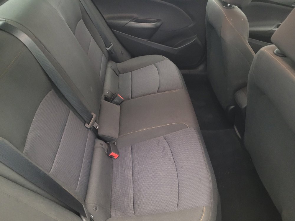 Used 2018 Chevrolet Cruze LS image 19