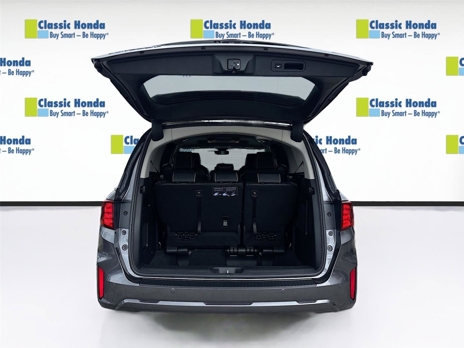 New 2026 Honda Odyssey Touring image 32