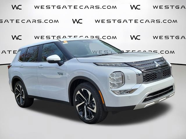 New 2025 Mitsubishi Outlander SE image 2