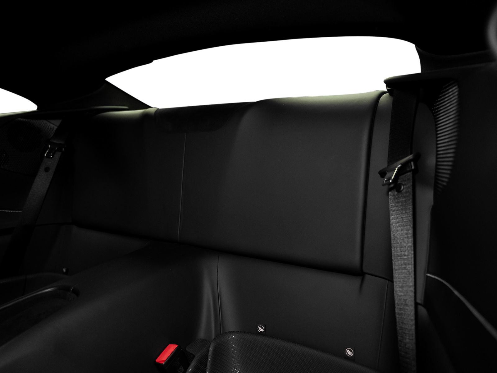 Used 2021 Ferrari Roma RWD image 40