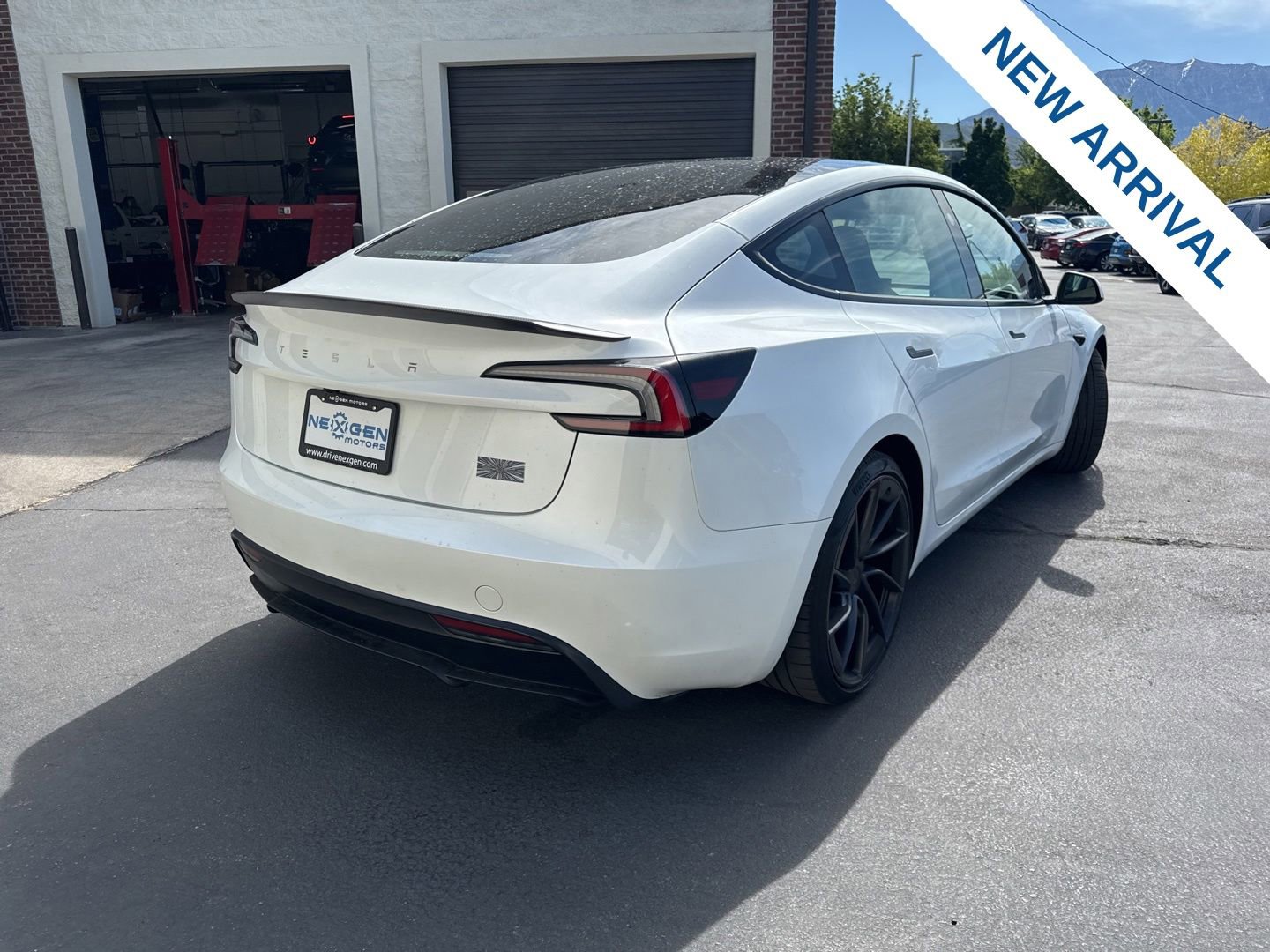 Used 2024 Tesla Model 3 Performance AWD/4WD image 7
