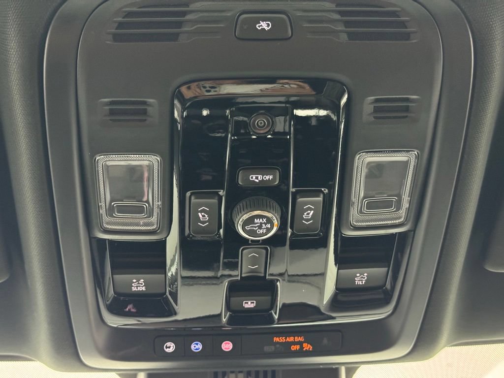 Used 2026 GMC Yukon Denali Ultimate AWD/4WD image 43