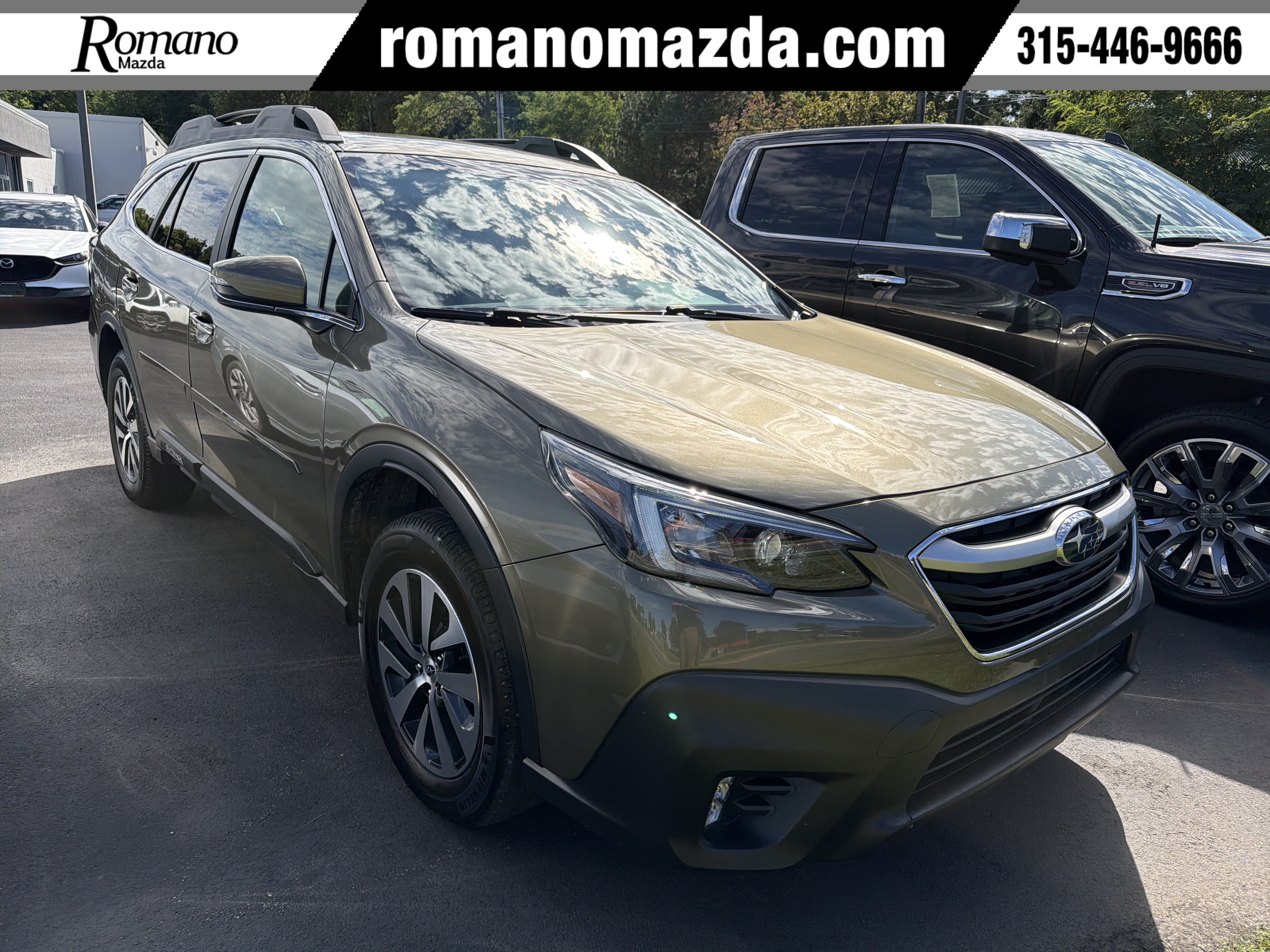Used 2021 Subaru Outback Premium AWD/4WD image 1