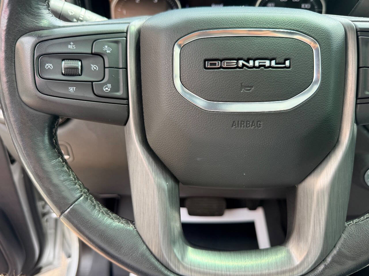 Used 2020 GMC Sierra 2500 Denali w/ Denali Ultimate Package image 28