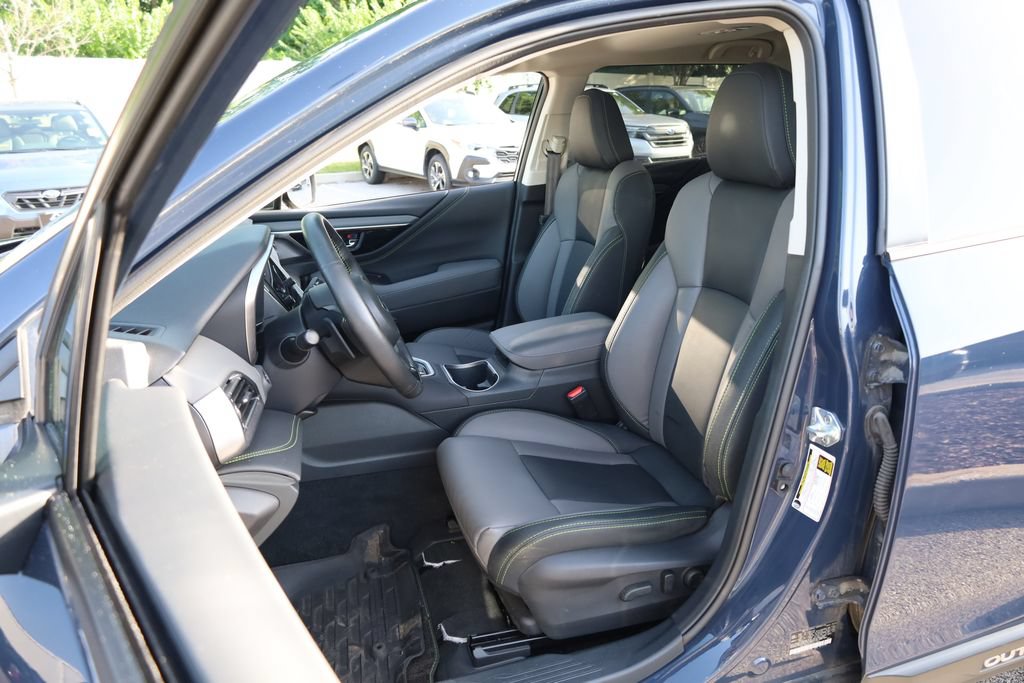 Certified 2024 Subaru Outback Onyx Edition AWD/4WD image 8