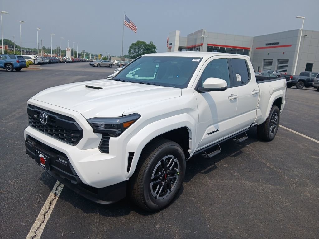 New 2025 Toyota Tacoma TRD Sport image 2