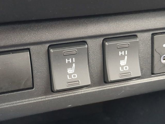 Used 2023 Toyota Corolla Cross XSE w/ Convenience Package image 23