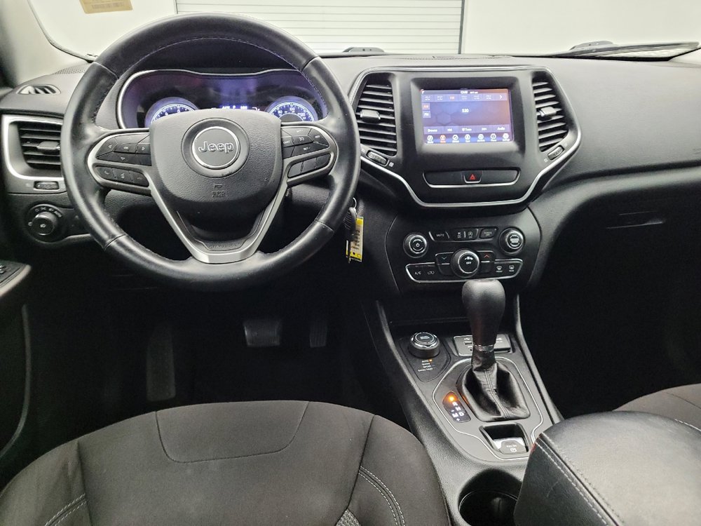 Used 2019 Jeep Cherokee Latitude w/ Cold Weather Group image 22