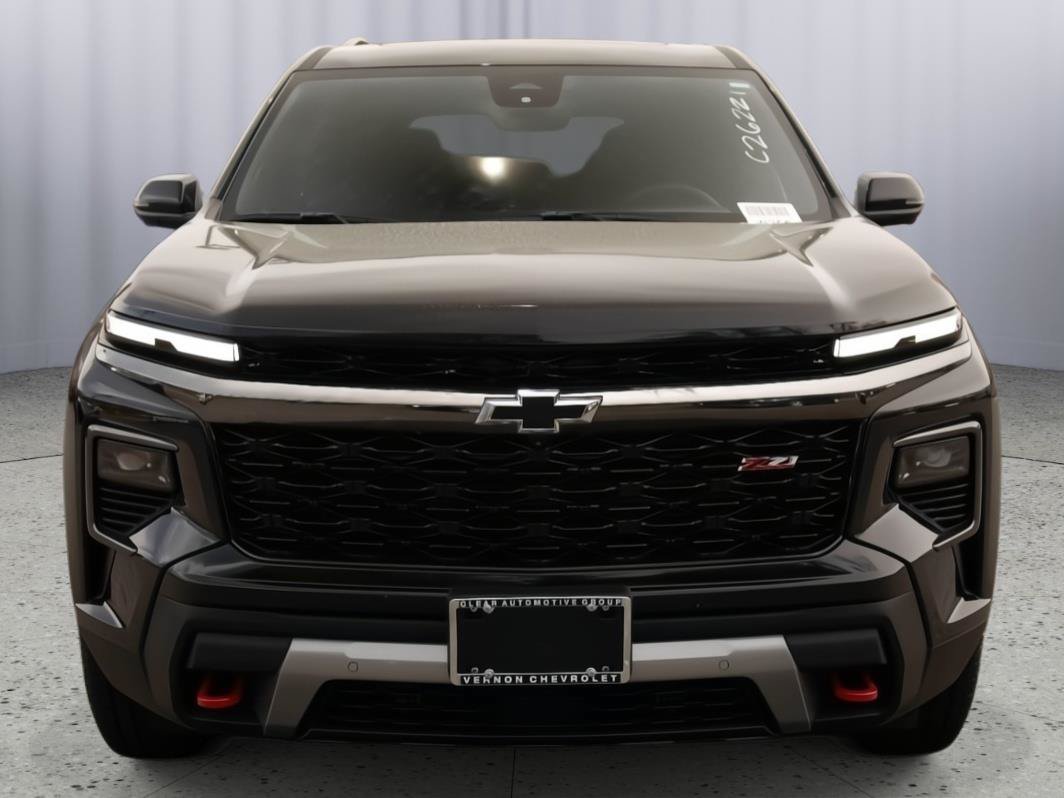 New 2026 Chevrolet Traverse Z71 w/ Enhanced Driving Package AWD/4WD image 2