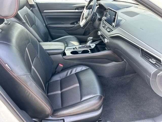 Used 2025 Nissan Altima 2.5 SR AWD/4WD image 45